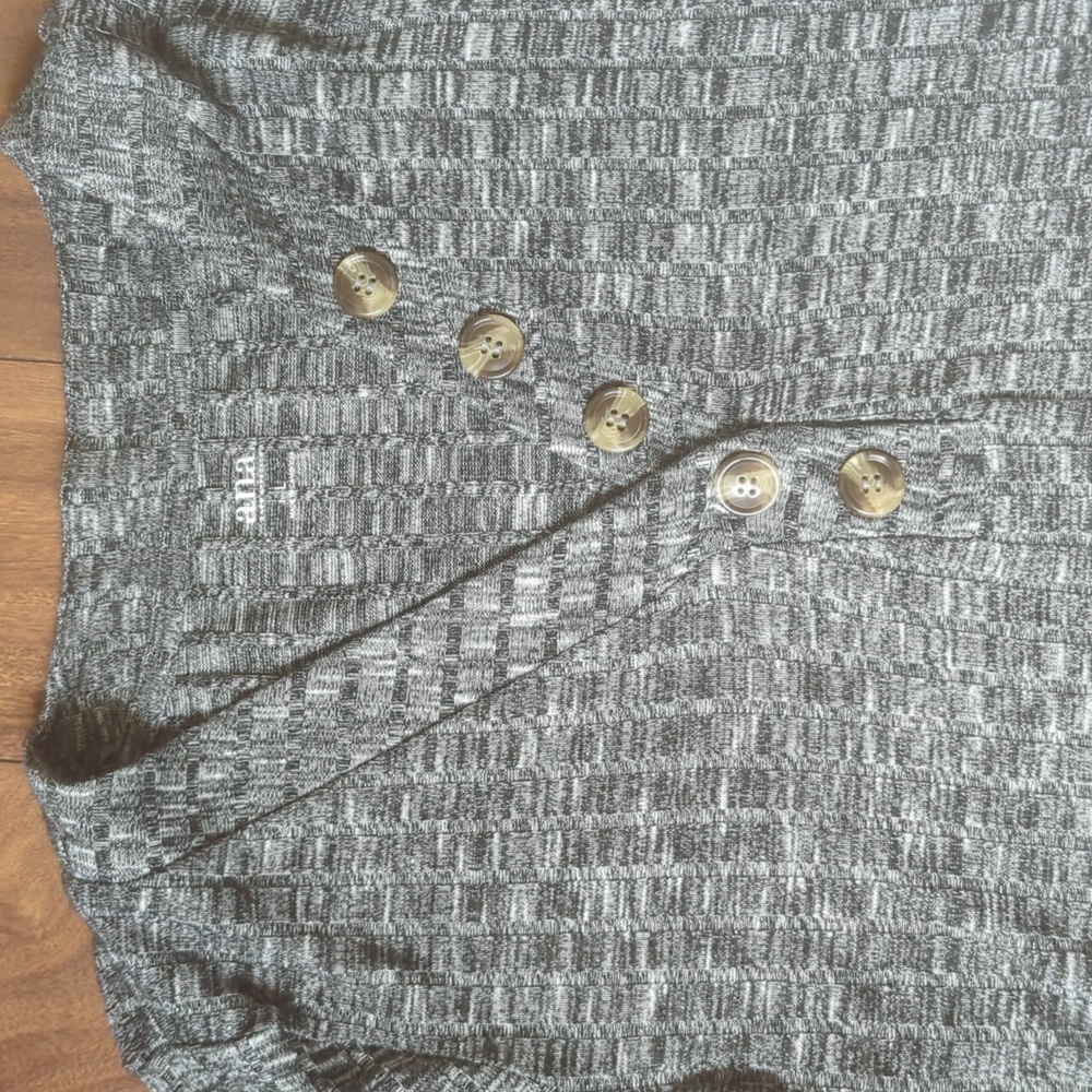 A.n.a long sleeve shirt - Picture 2 of 5
